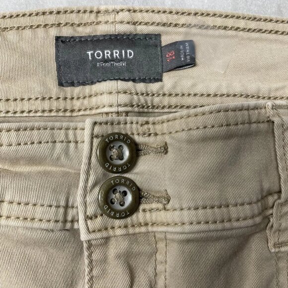Torrid Feel The Fit Womens Beige Roll Hem Cuff Straight Leg Crop Jeans Size 18 - Picture 3 of 11